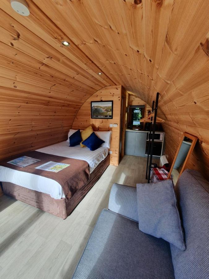 Priory Glamping Pods And Guest Accommodation Killarney Eksteriør bilde