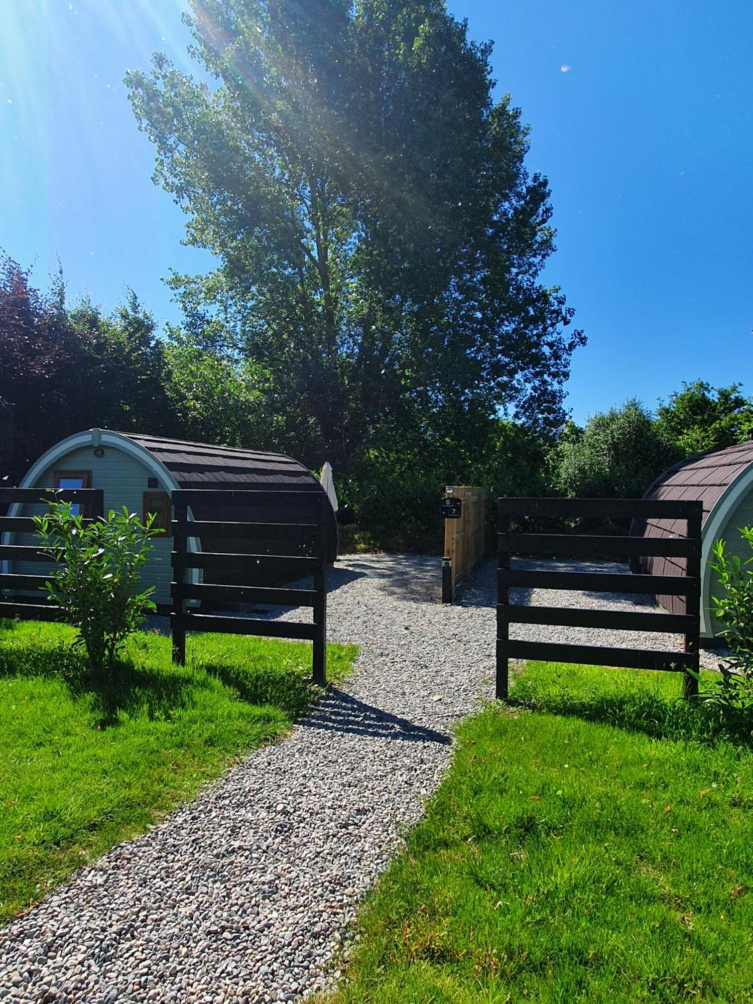 Priory Glamping Pods And Guest Accommodation Killarney Eksteriør bilde