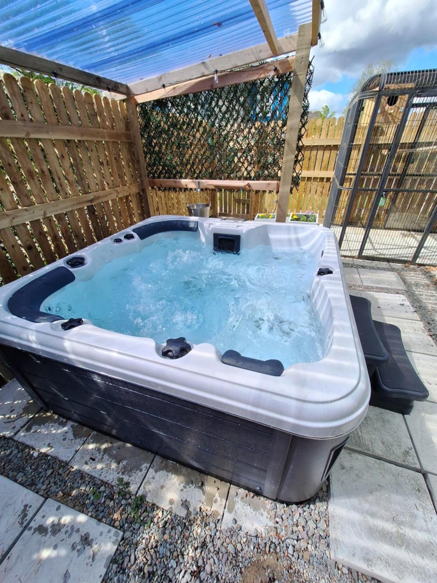Priory Glamping Pods And Guest Accommodation Killarney Eksteriør bilde